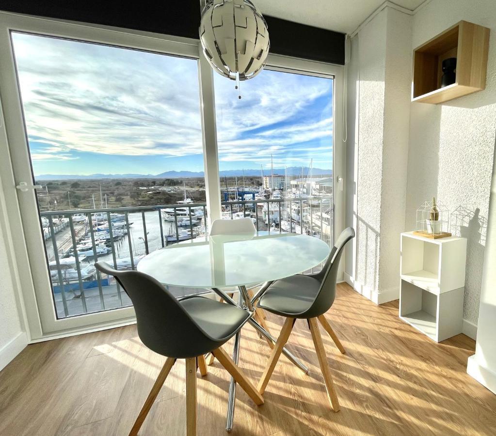 Holidays Penthouse Vues Panoramiques Sur Le Port Naval,Un Sejour Elegant Assure " Wifi Parquing Gratuit ロザス エクステリア 写真
